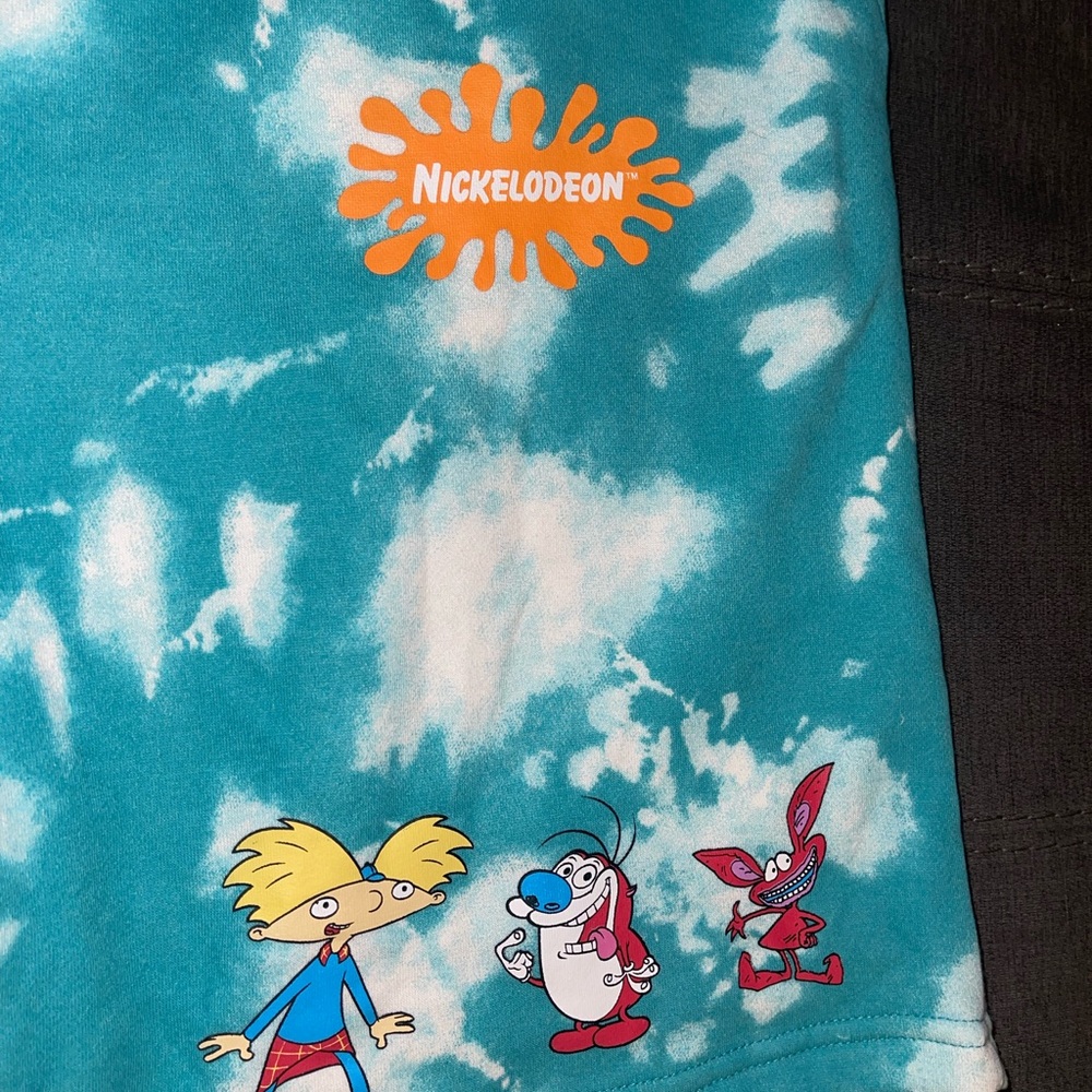Shorts - Picture 3 of 4